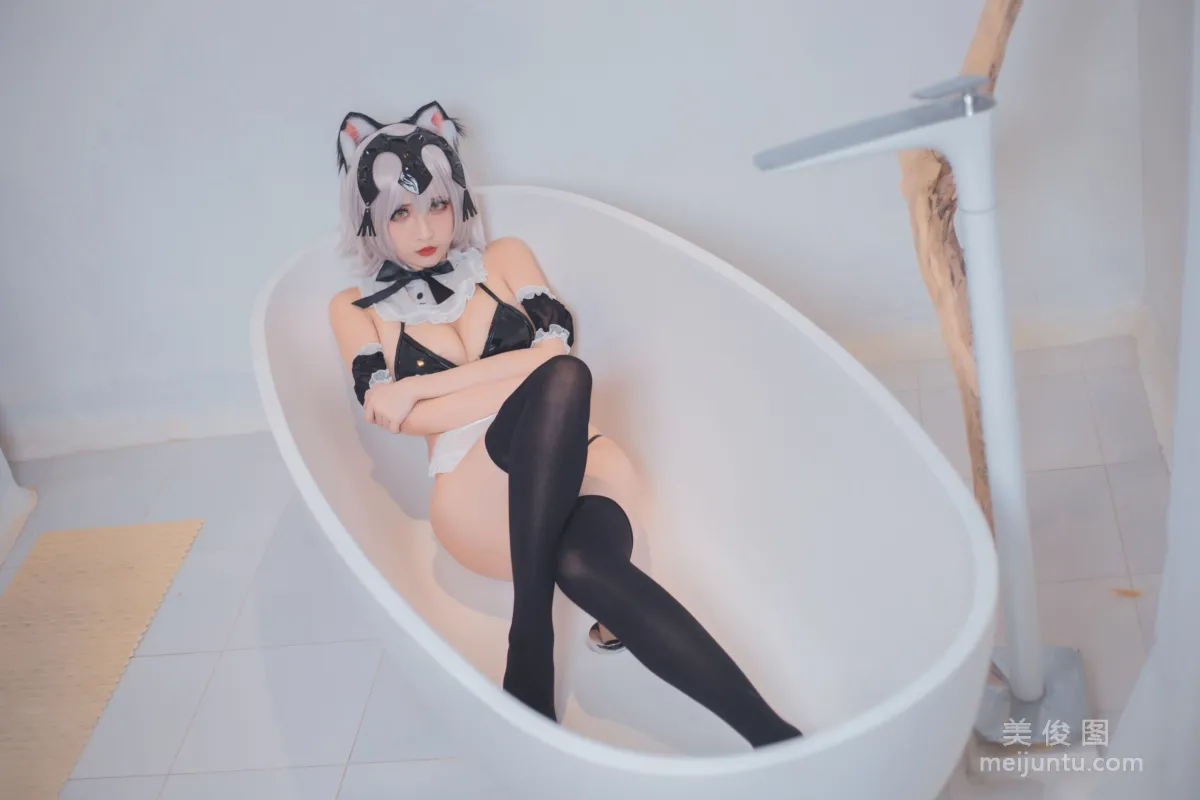 rioko涼涼子 《七夕 月球女友》 寫真集 12
