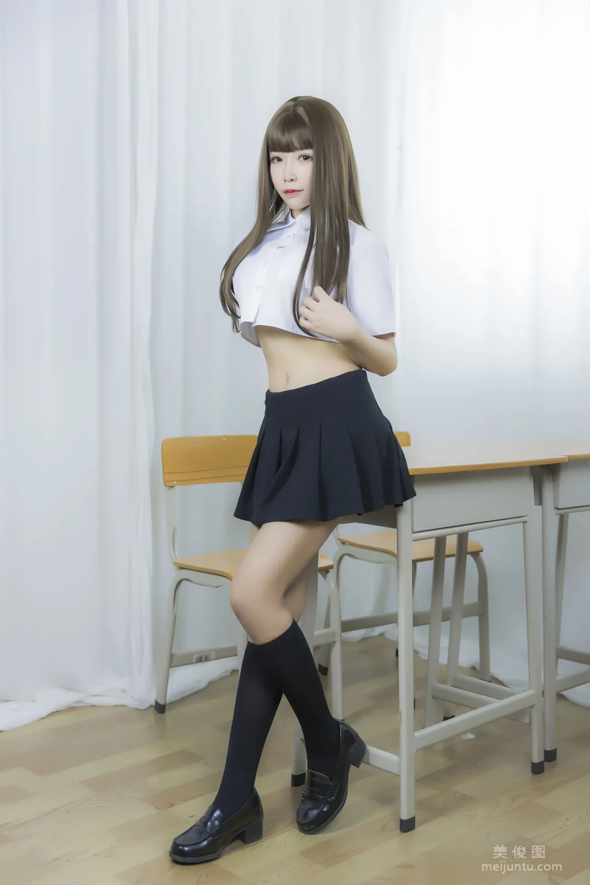Coser妹子抱走莫子aa 《等你下課》 寫真集 36
