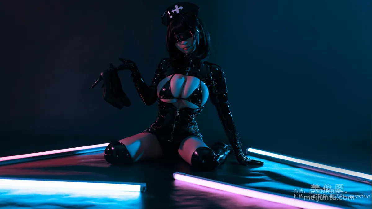 [网红Coser] 韶陌陌 《暗黑护士》 写真集3
