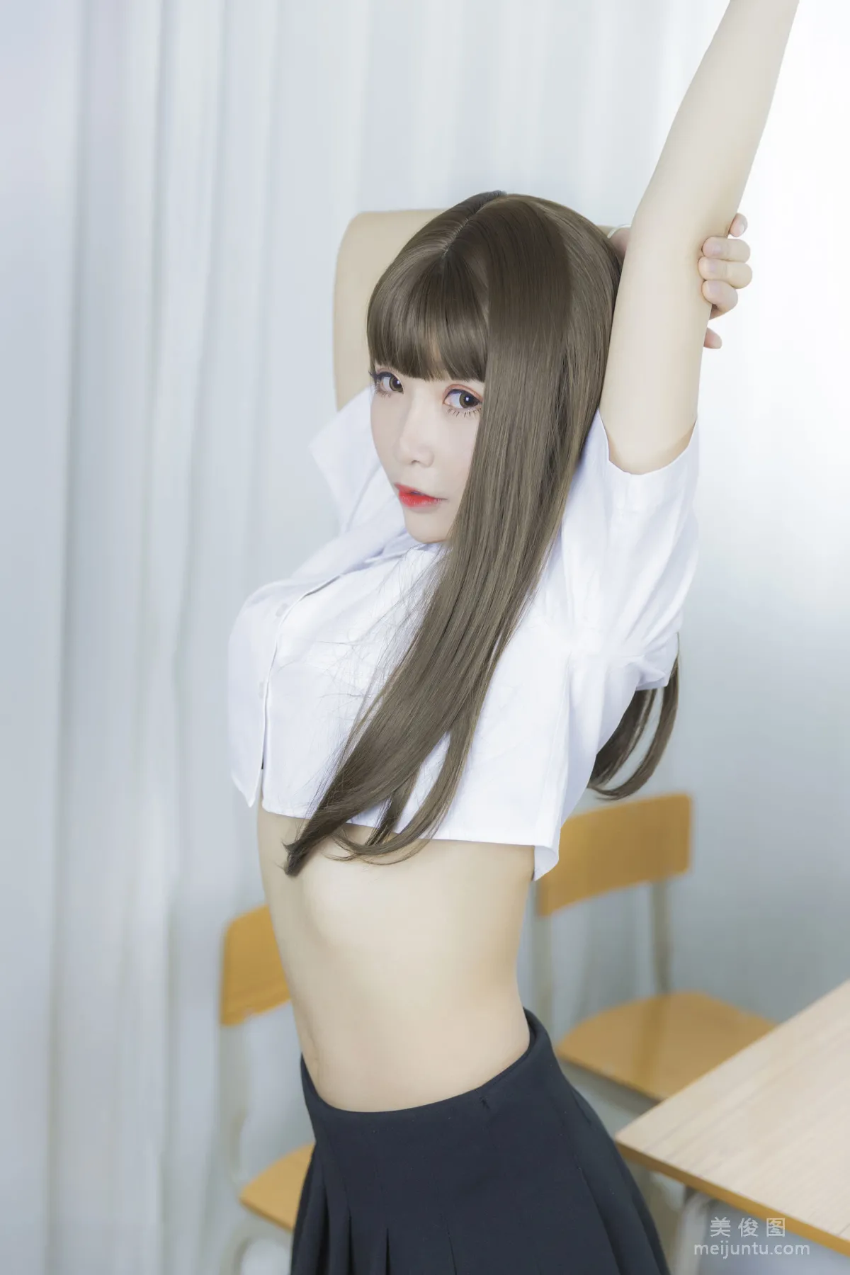 Coser妹子抱走莫子aa 《等你下課》 寫真集 1