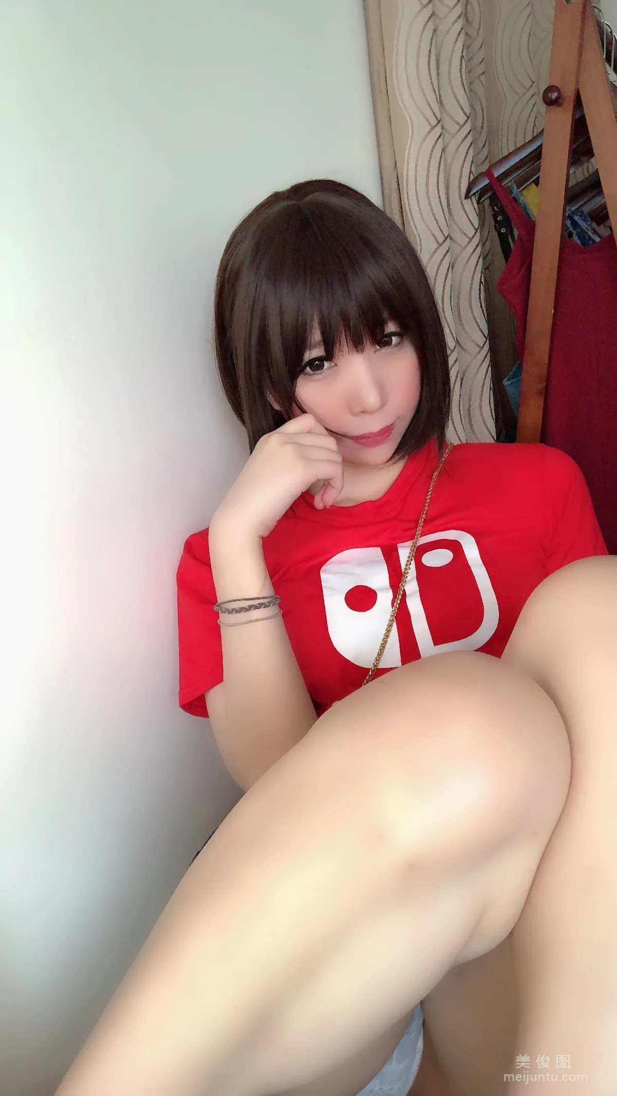 [美女Coser] 鹿野希 《火紅誘惑》 寫真集 69