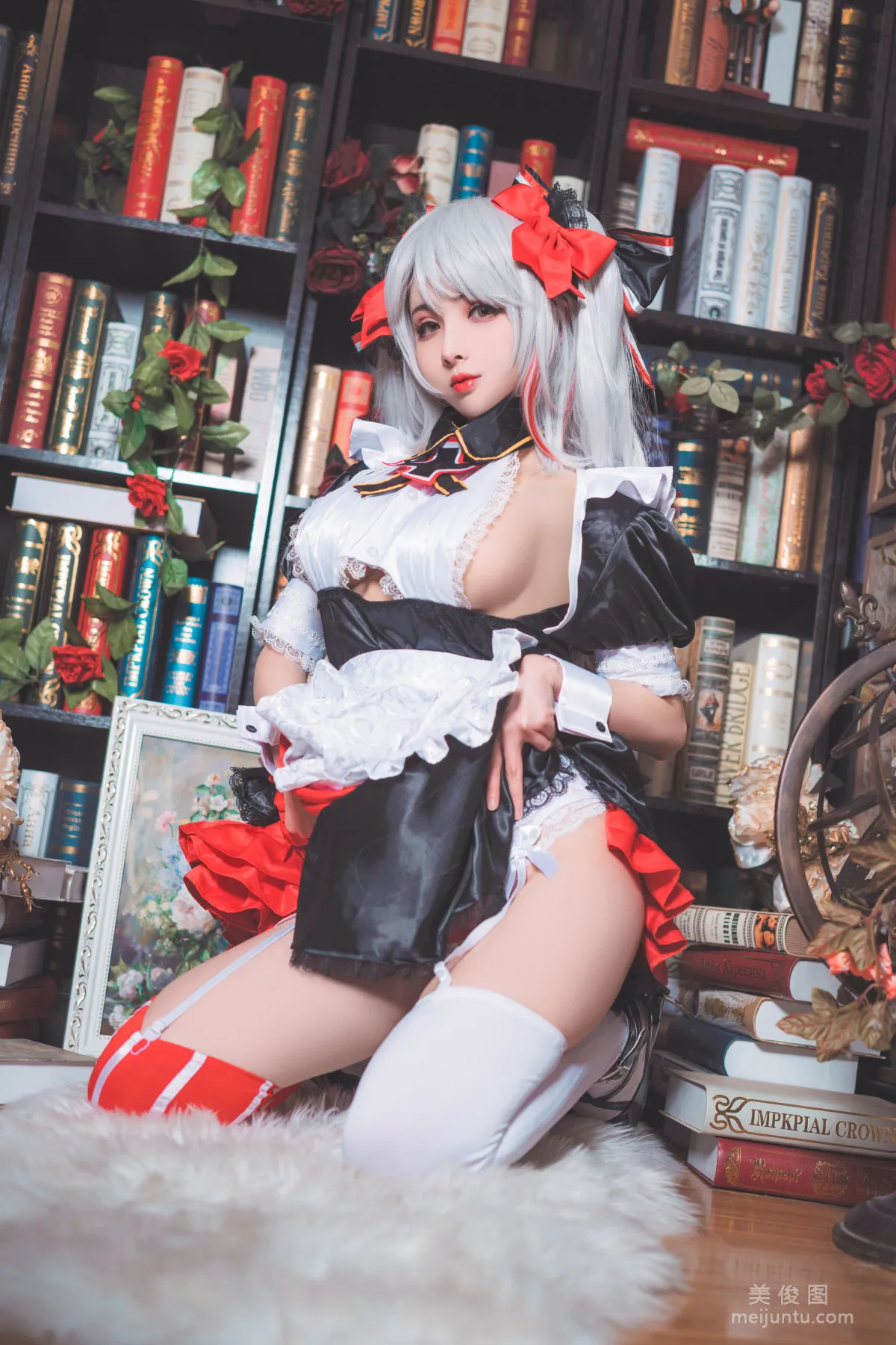 [網紅Coser] rioko涼涼子 《歐根女仆》 寫真集 9