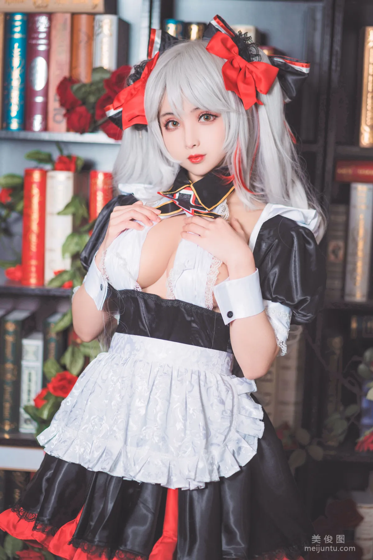 [網紅Coser] rioko涼涼子 《歐根女仆》 寫真集 6