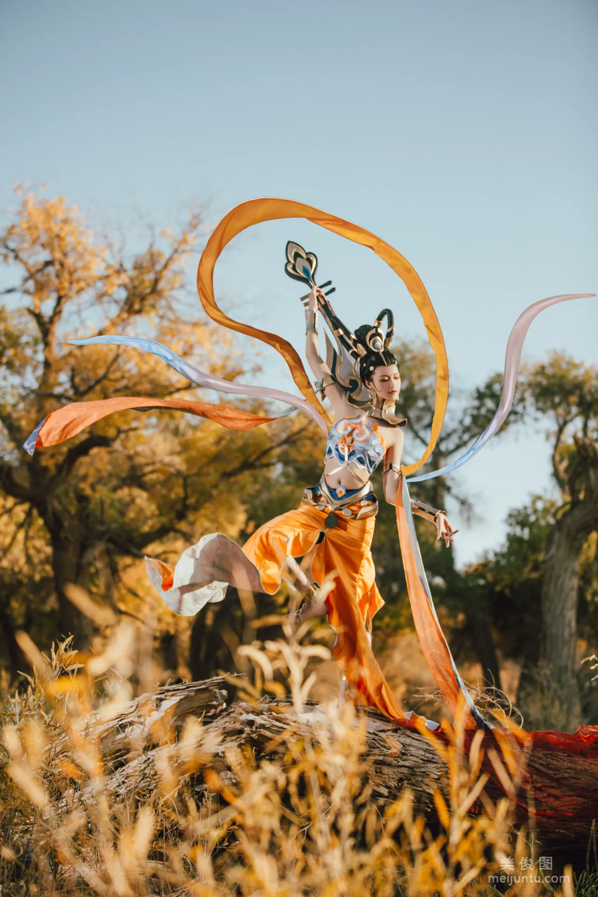 Coser戚顧兒MIKI 《王者榮耀 楊玉環》 寫真集 13