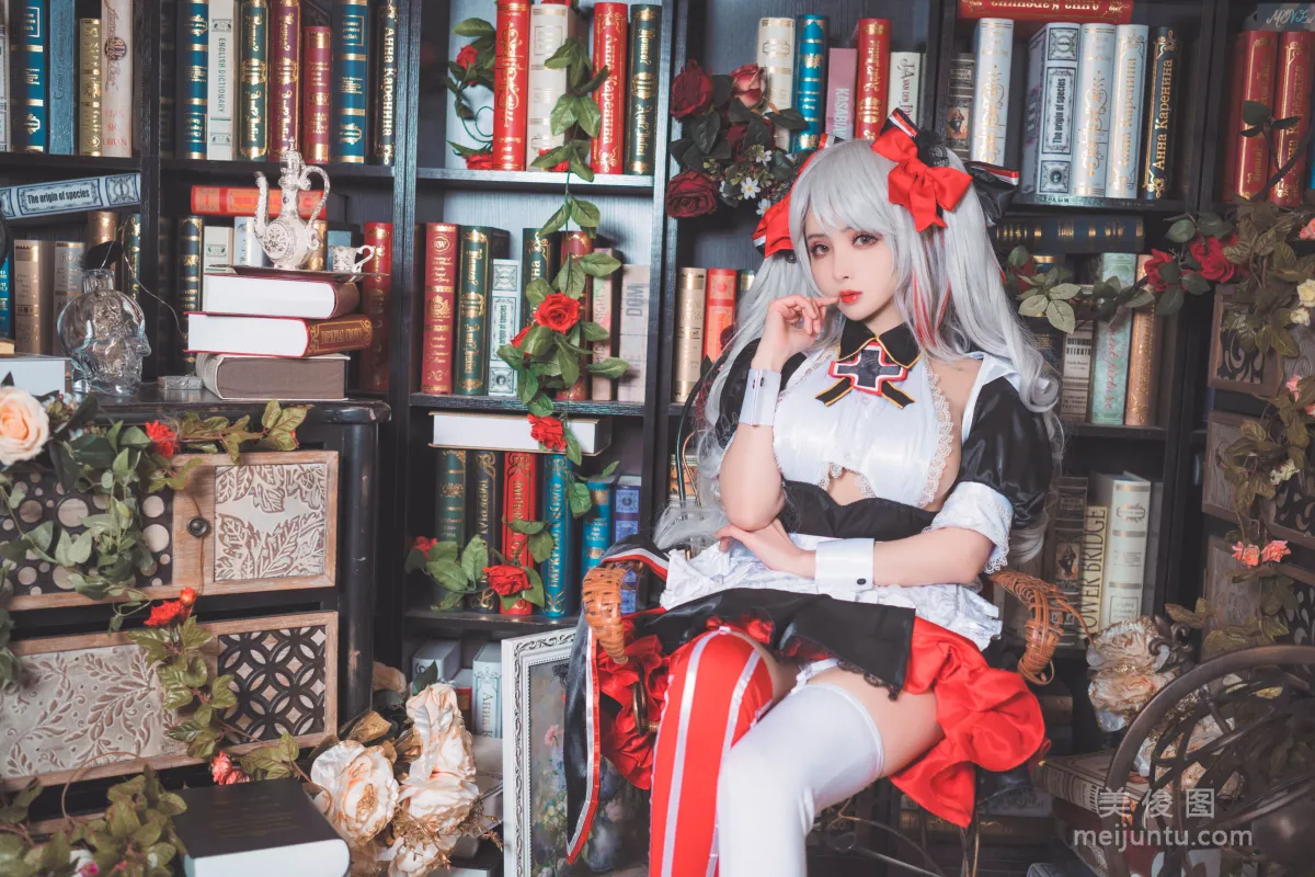 [網紅Coser] rioko涼涼子 《歐根女仆》 寫真集 17
