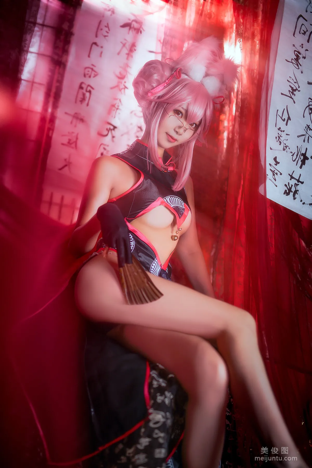 Coser黑川 《殺階旗袍 柯楊斯卡娅》 寫真集 3