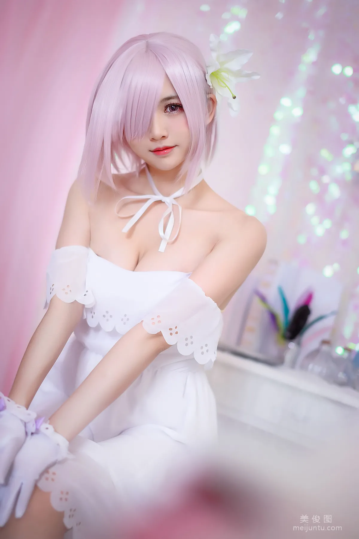 人气Coser鳗鱼霏儿 《玛修白裙》 写真集4