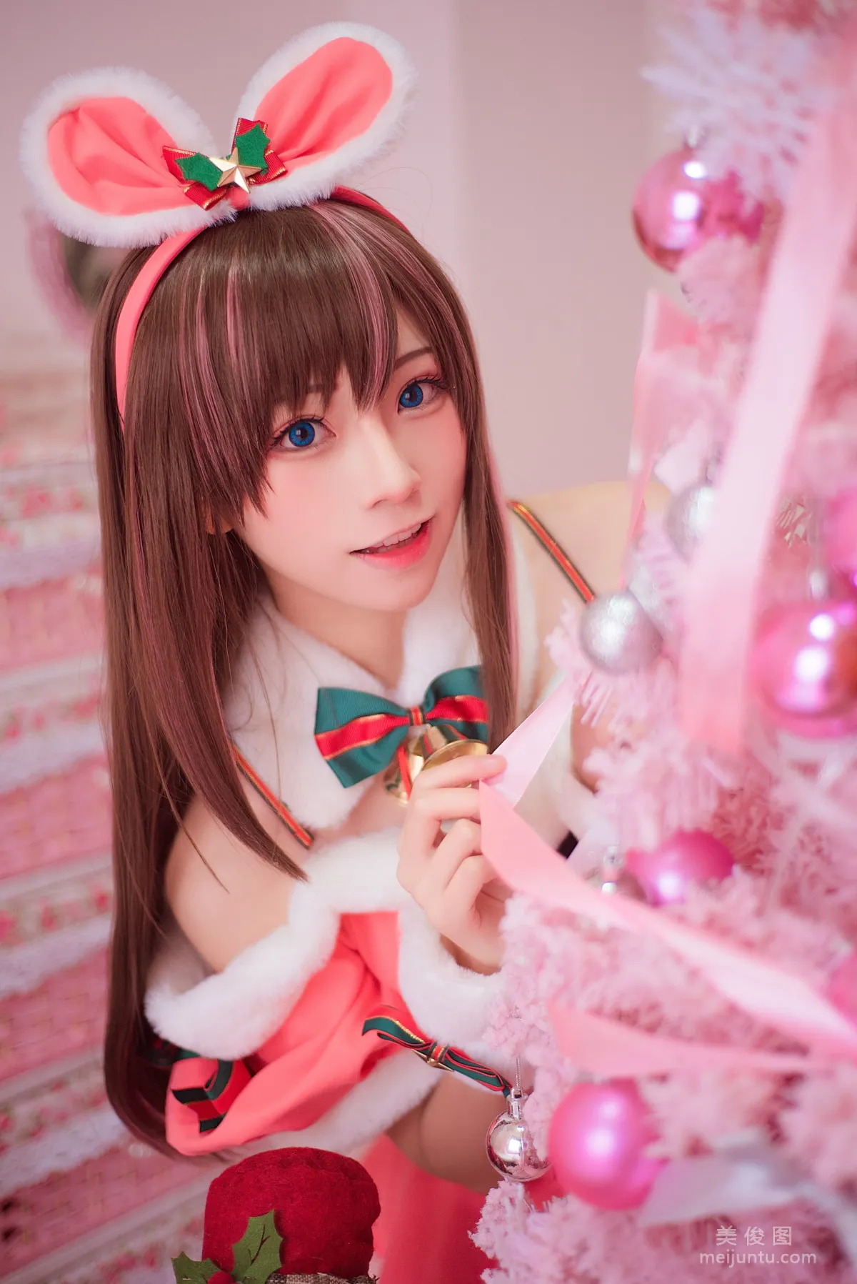 [网红Coser] Kitaro_绮太郎 《圣诞节2》 写真集5