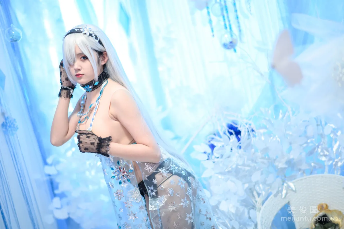 Coser秋楚楚Akisoso 《女皇》 寫真集 20