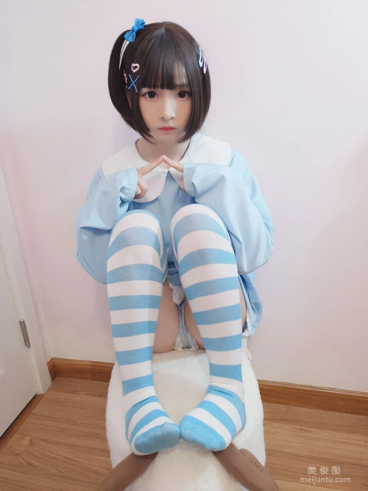 古川kagura 《古鴿幼稚園》 寫真集 2