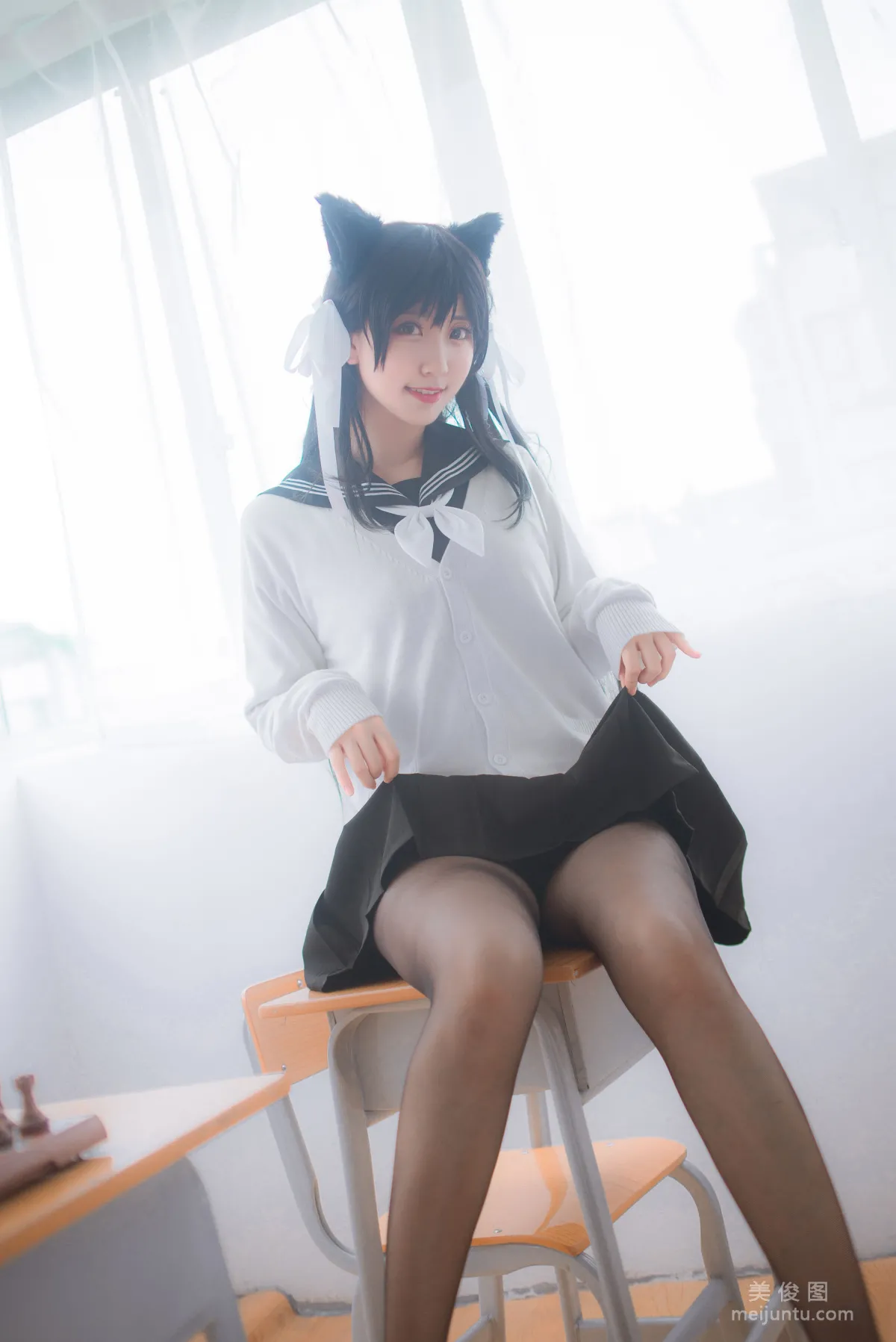 人氣美女Coser黑川 《獒犬制服》 寫真集 19