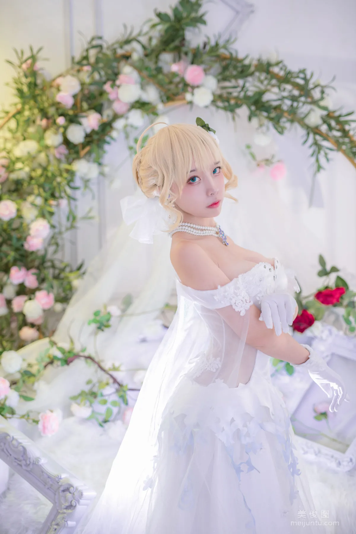 Coser二佐Nisa 《花嫁》 写真集9