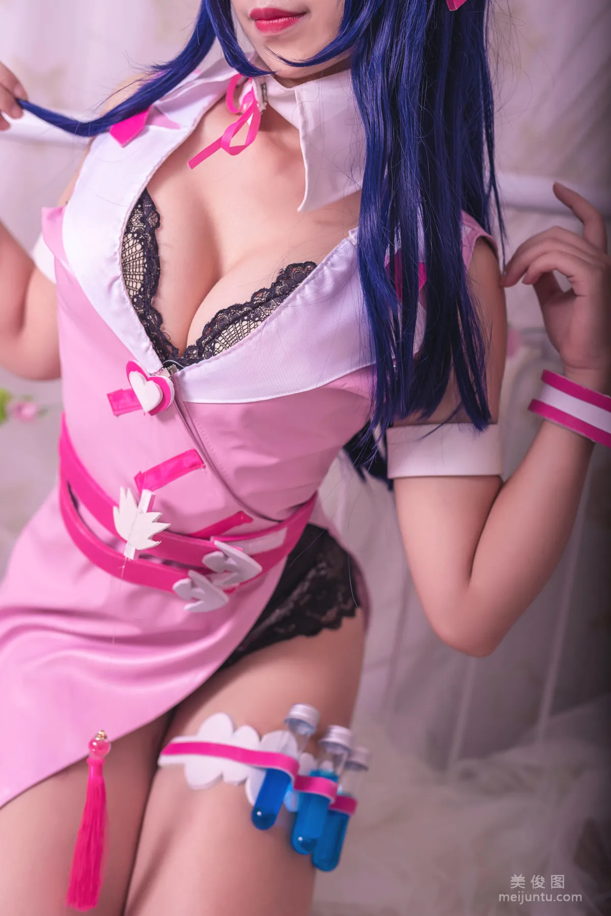 [網紅Coser] 九曲Jean 《阿狸護士服》 寫真集 12