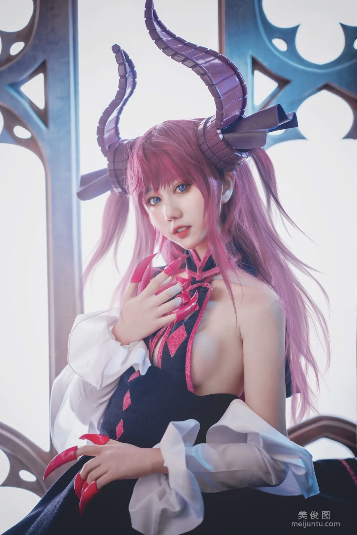 [美女Coser] 姬镜酱 《龙娘》 写真集8