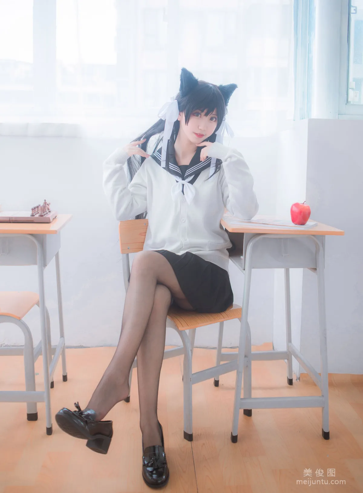 人氣美女Coser黑川 《獒犬制服》 寫真集 14