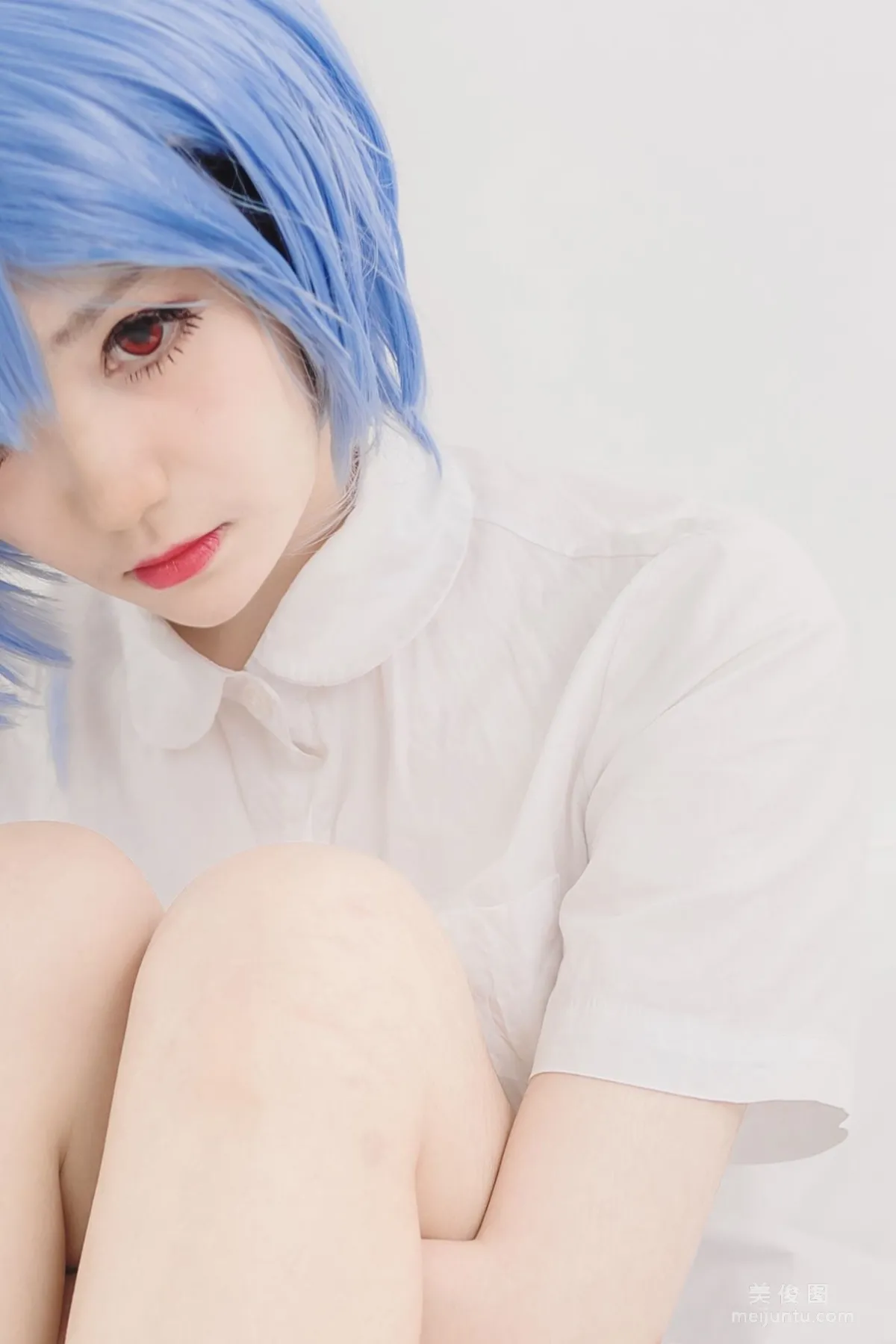 [美女Coser] 南桃Momoko 《绫波麗制服》 寫真集 18