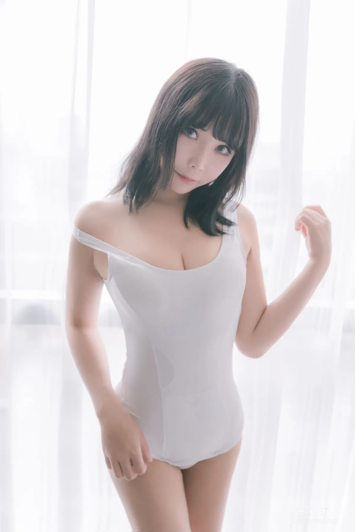 [網紅Coser] 抱走莫子aa 《大姐姐》 寫真集 41