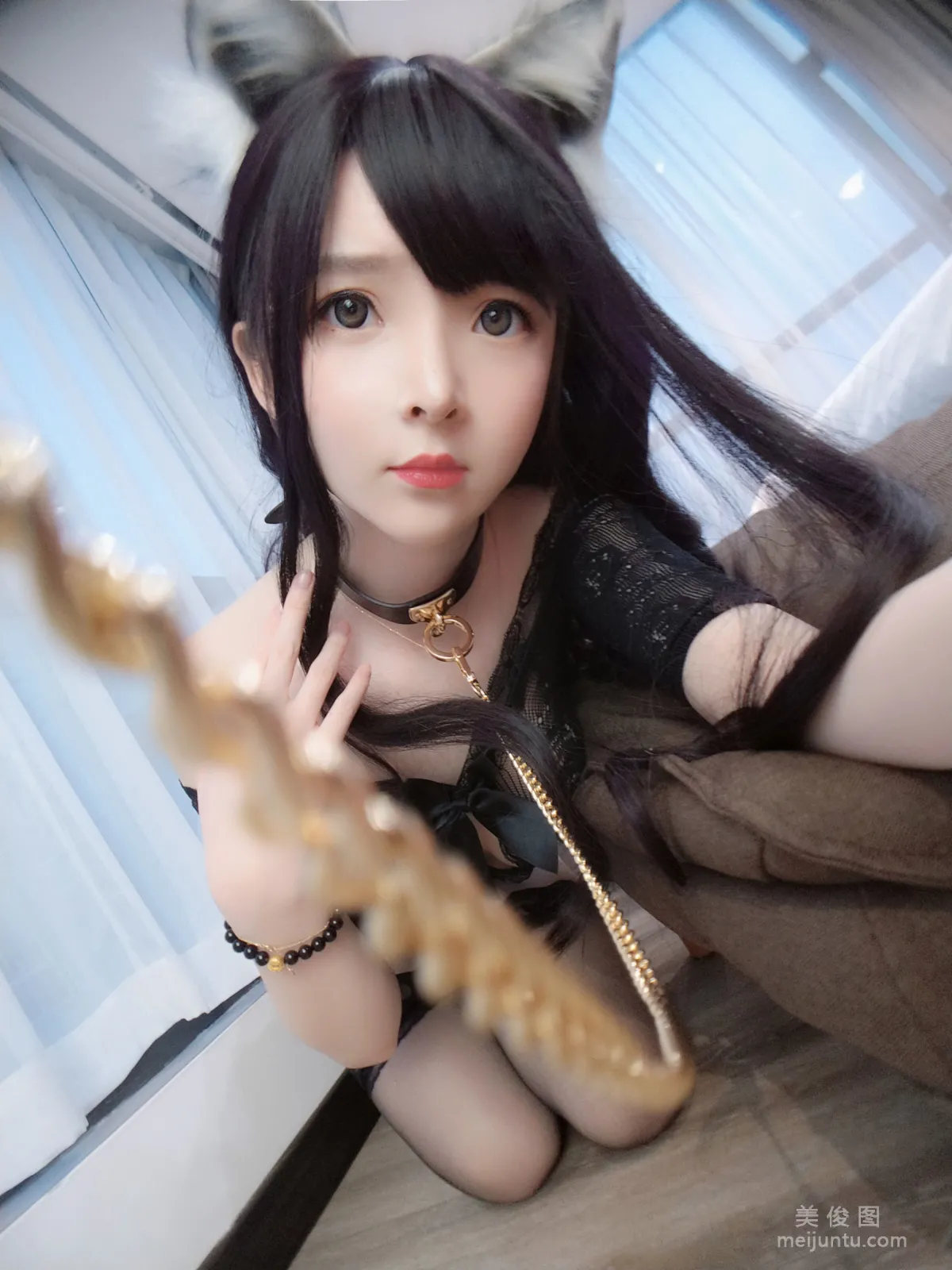 [網紅Coser] 一小央澤 《黑狐姐姐》 寫真集 71