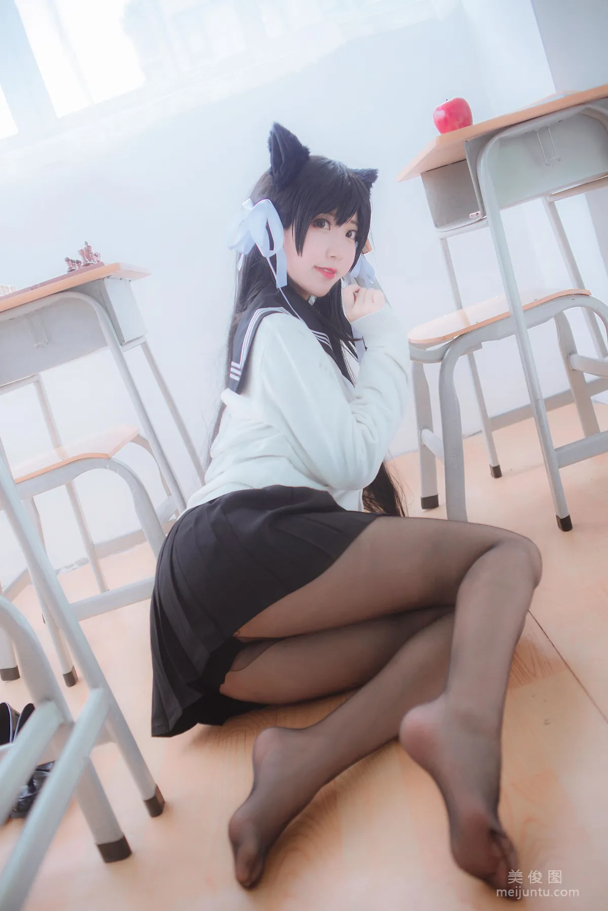 人氣美女Coser黑川 《獒犬制服》 寫真集 6