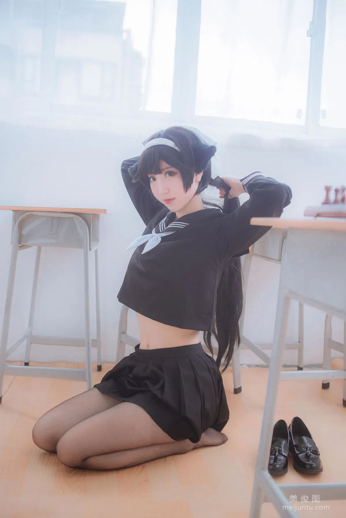 人氣美女Coser黑川 《獒犬制服》 寫真集 8