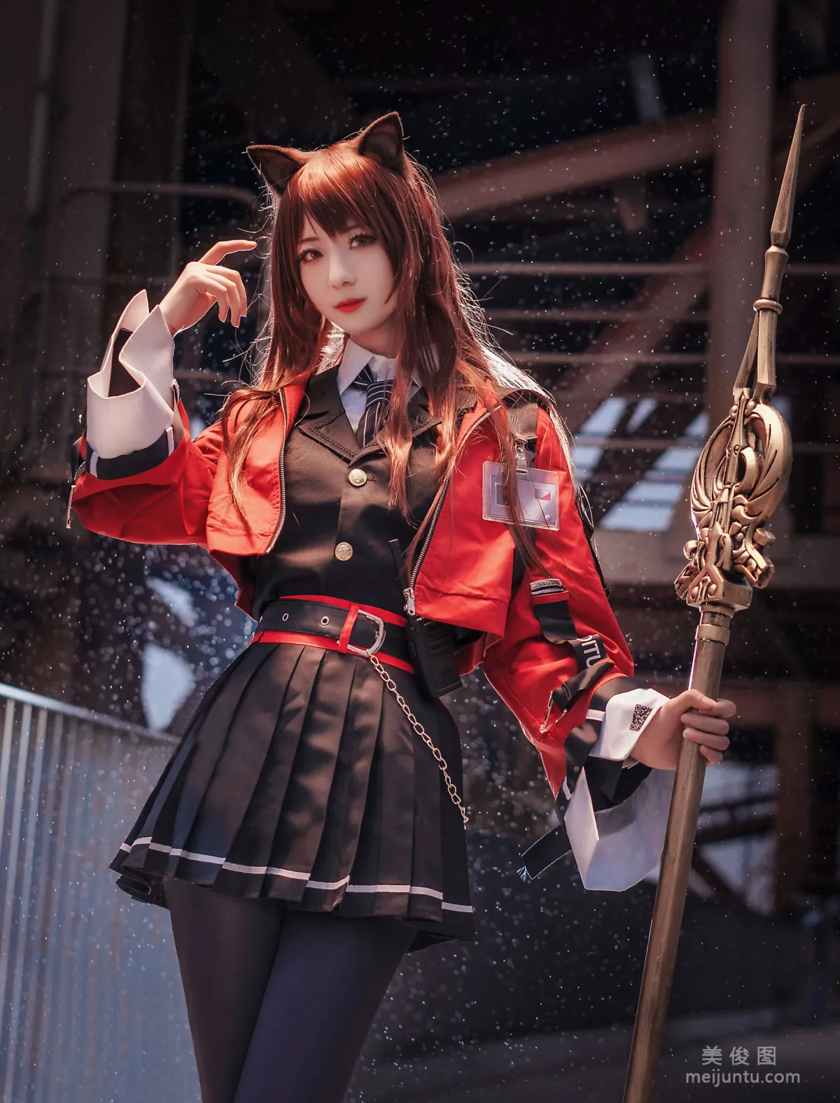 彌音音ww 《明日方舟 天火》 寫真集 6