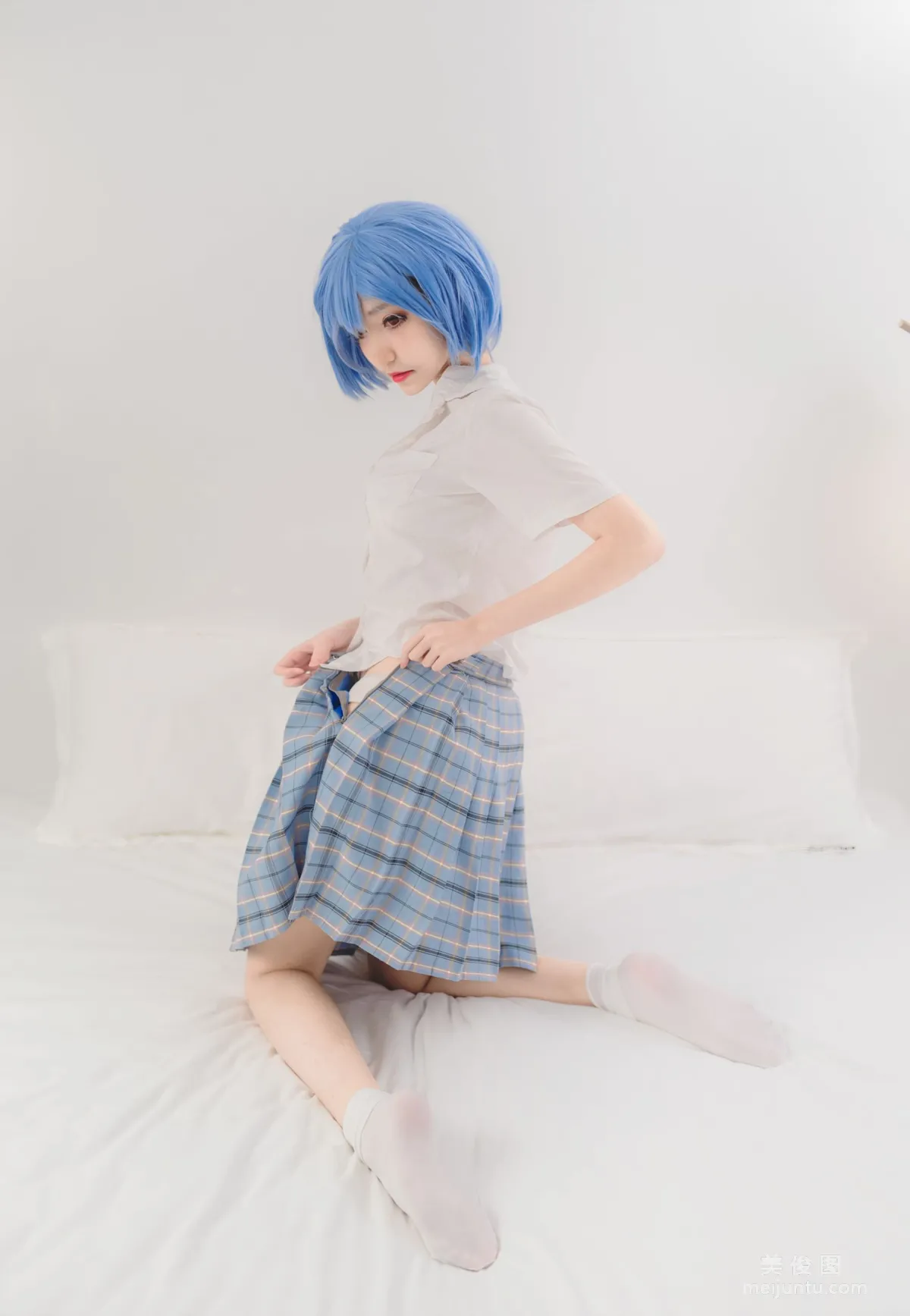 [美女Coser] 南桃Momoko 《绫波麗制服》 寫真集 8