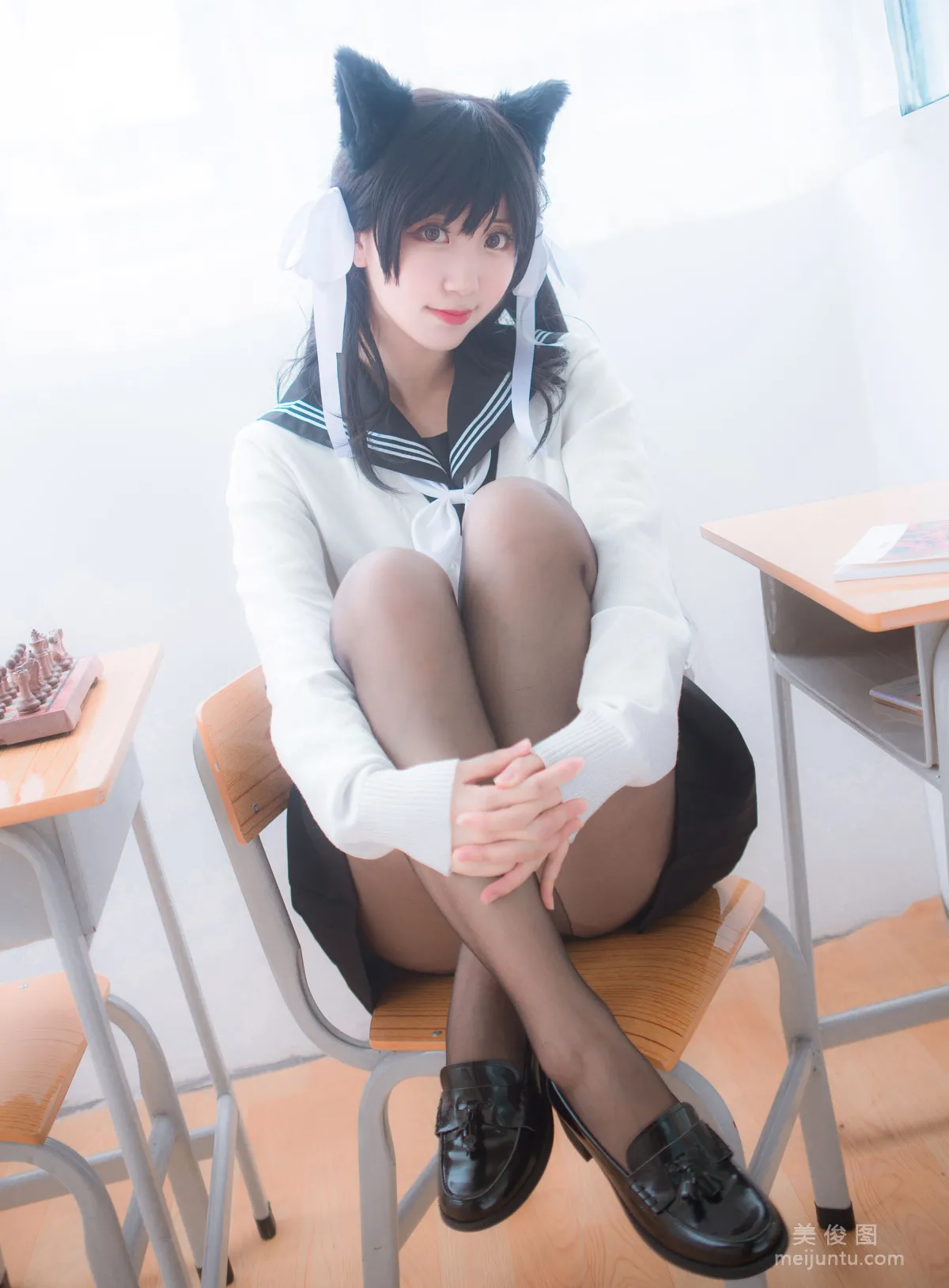 人氣美女Coser黑川 《獒犬制服》 寫真集 15