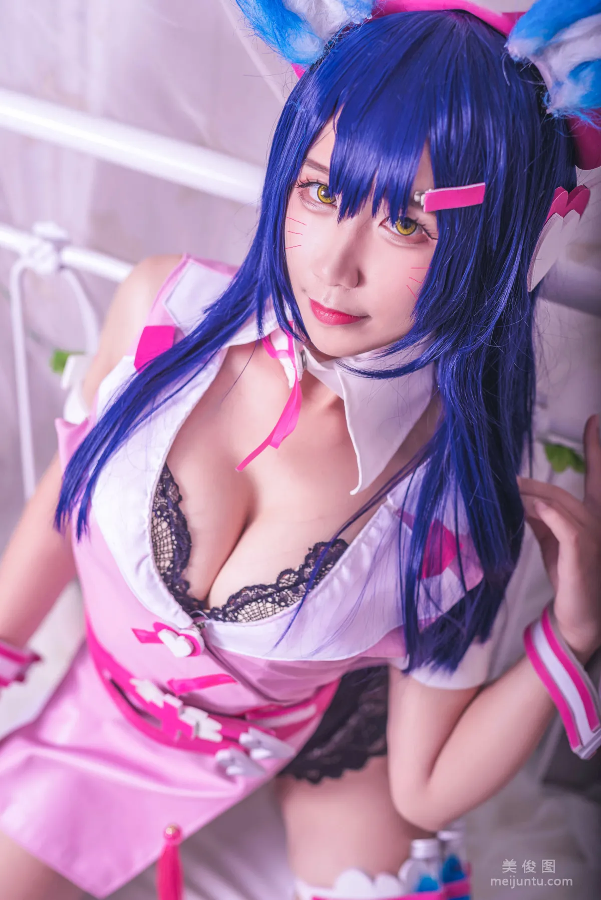 [網紅Coser] 九曲Jean 《阿狸護士服》 寫真集 10