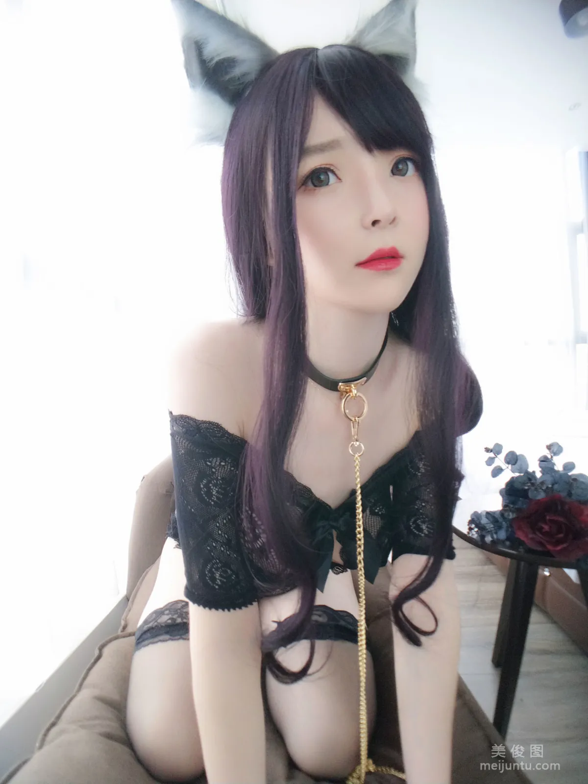[網紅Coser] 一小央澤 《黑狐姐姐》 寫真集 18