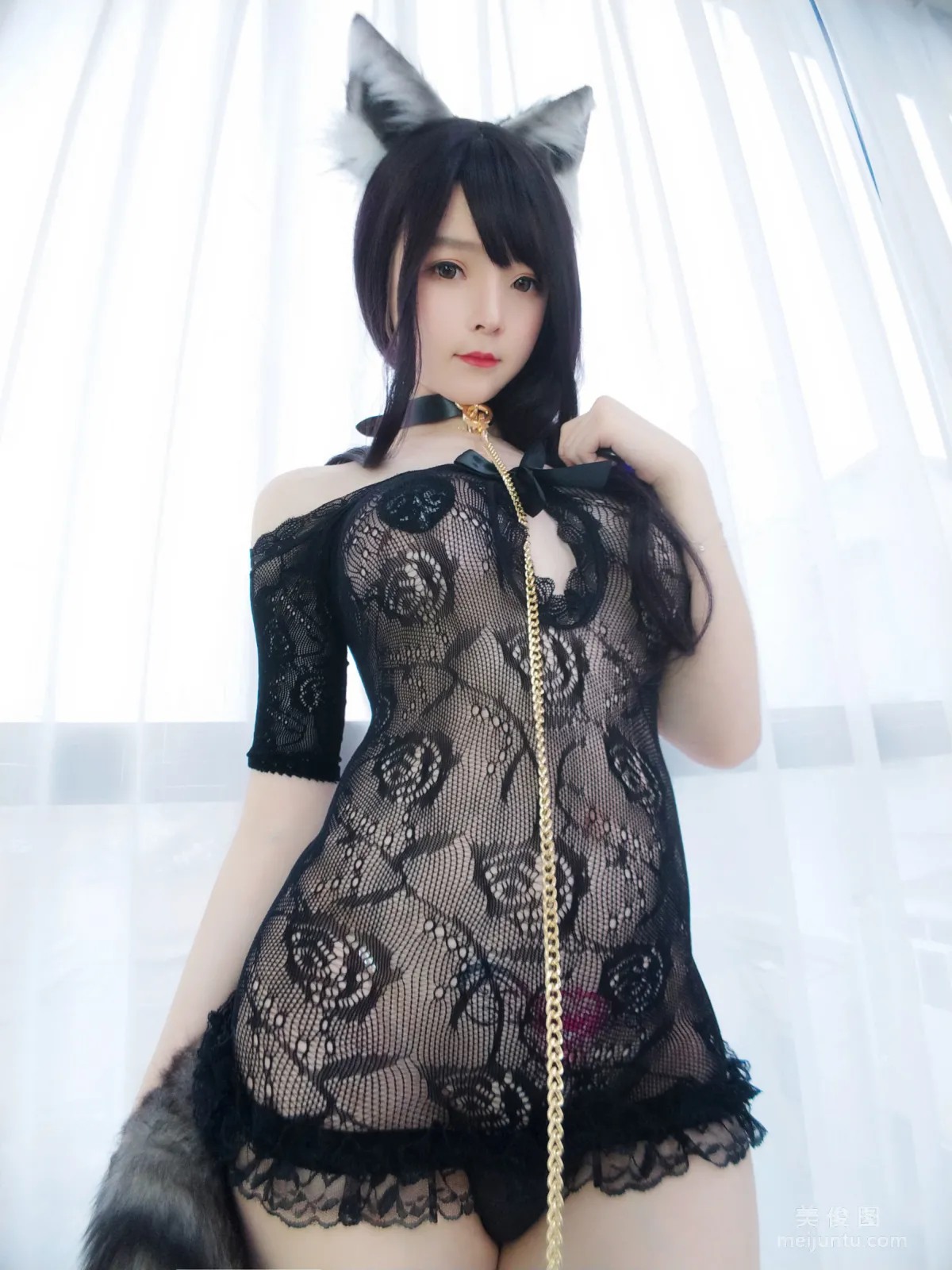 [網紅Coser] 一小央澤 《黑狐姐姐》 寫真集 64