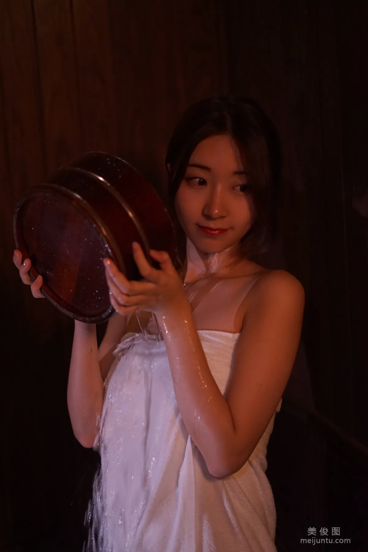 [美女Coser] 黑川 《浴巾》 写真集2