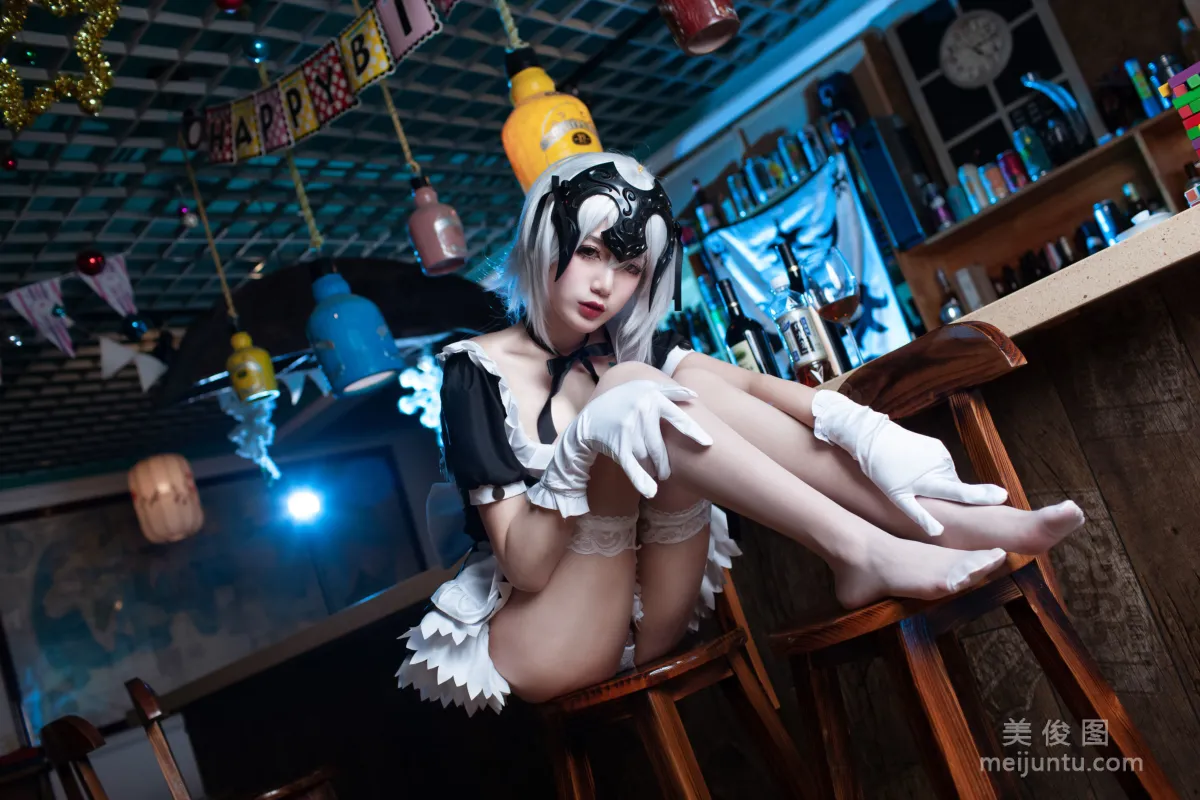 一米八的大梨子 《黑貞GK手辦女仆》 寫真集 19