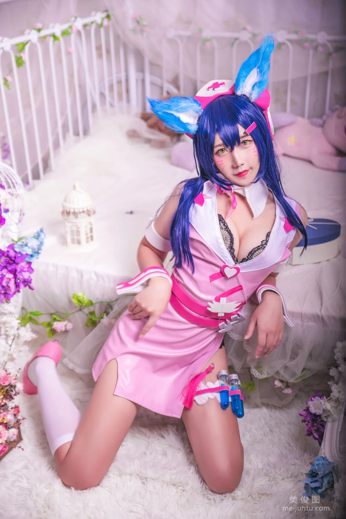 [網紅Coser] 九曲Jean 《阿狸護士服》 寫真集 14