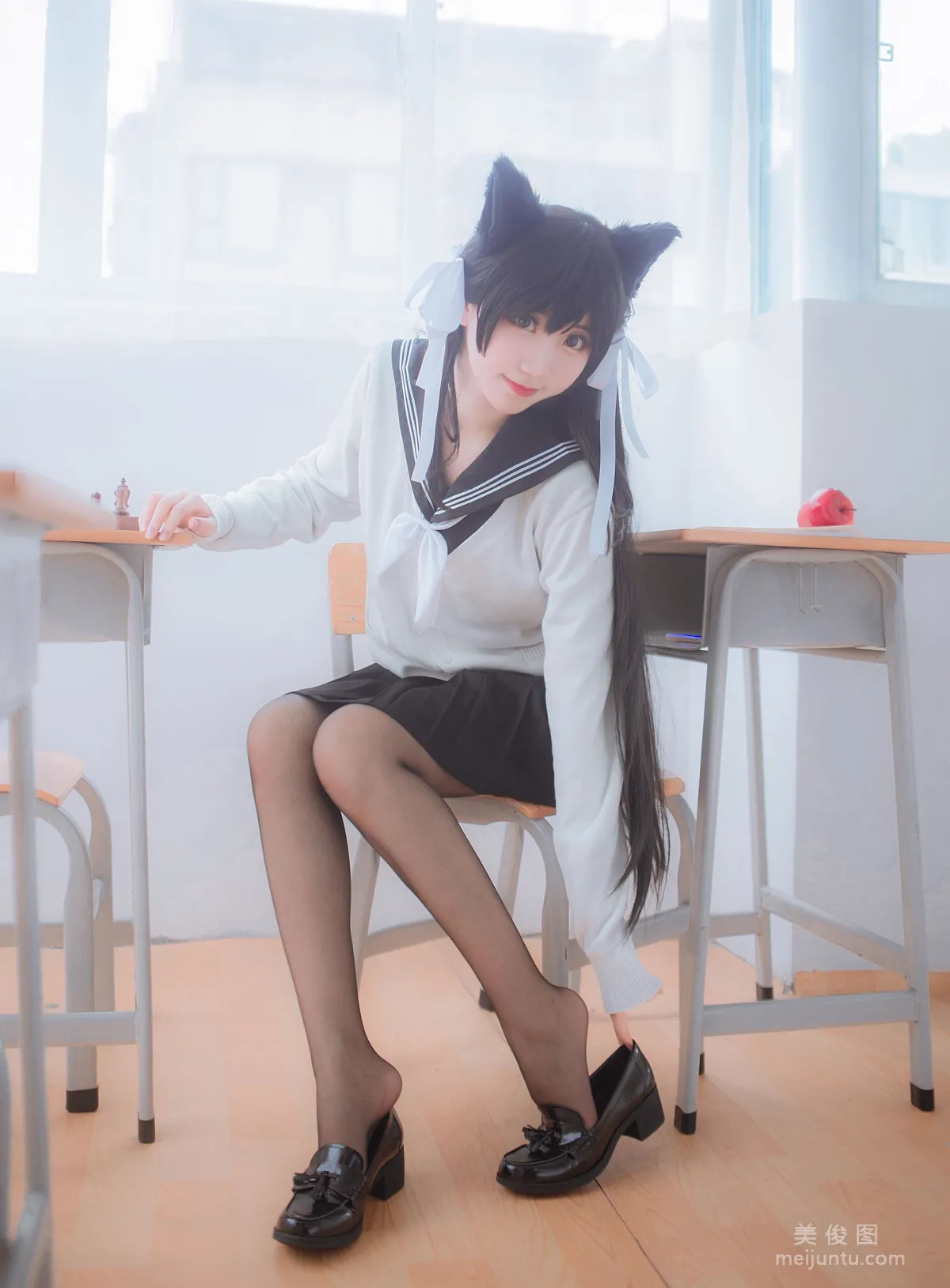人氣美女Coser黑川 《獒犬制服》 寫真集 3