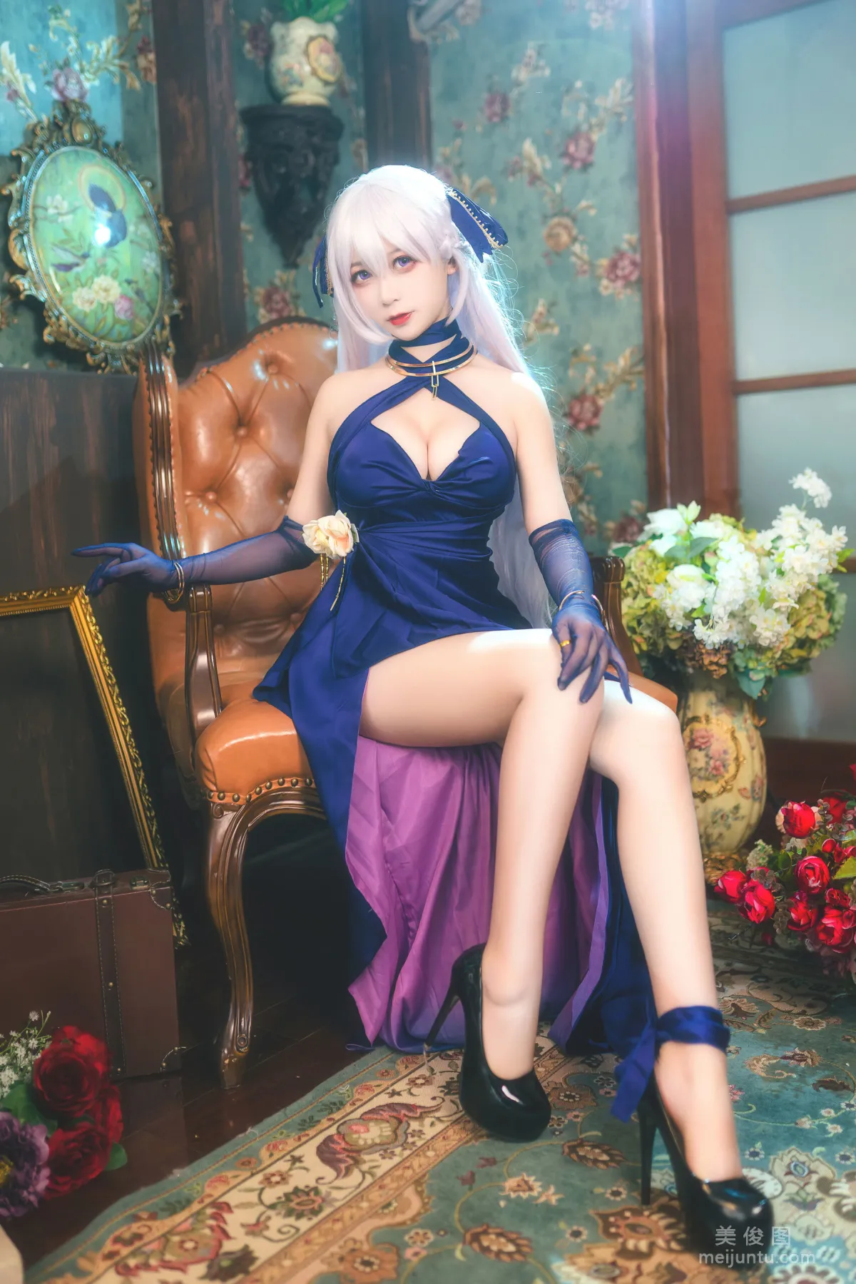 Coser櫻落醬w 《貝法禮服》 寫真集 1