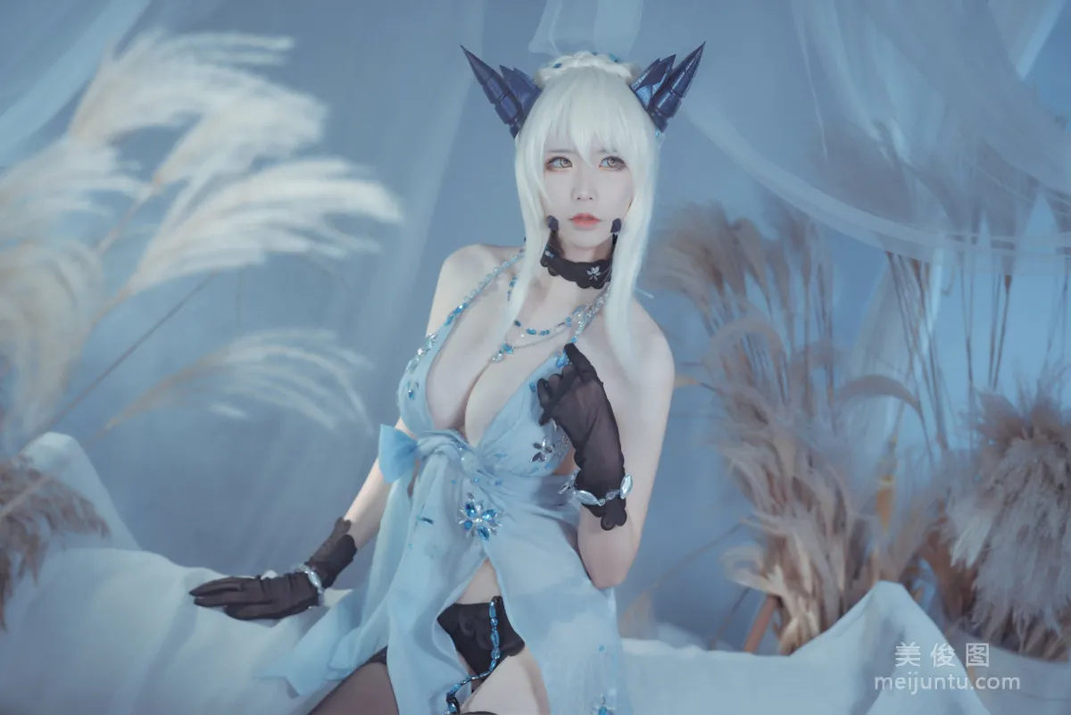 [美女Coser] 爱老师_PhD 《黑枪呆 皇室糖霜》 写真集4