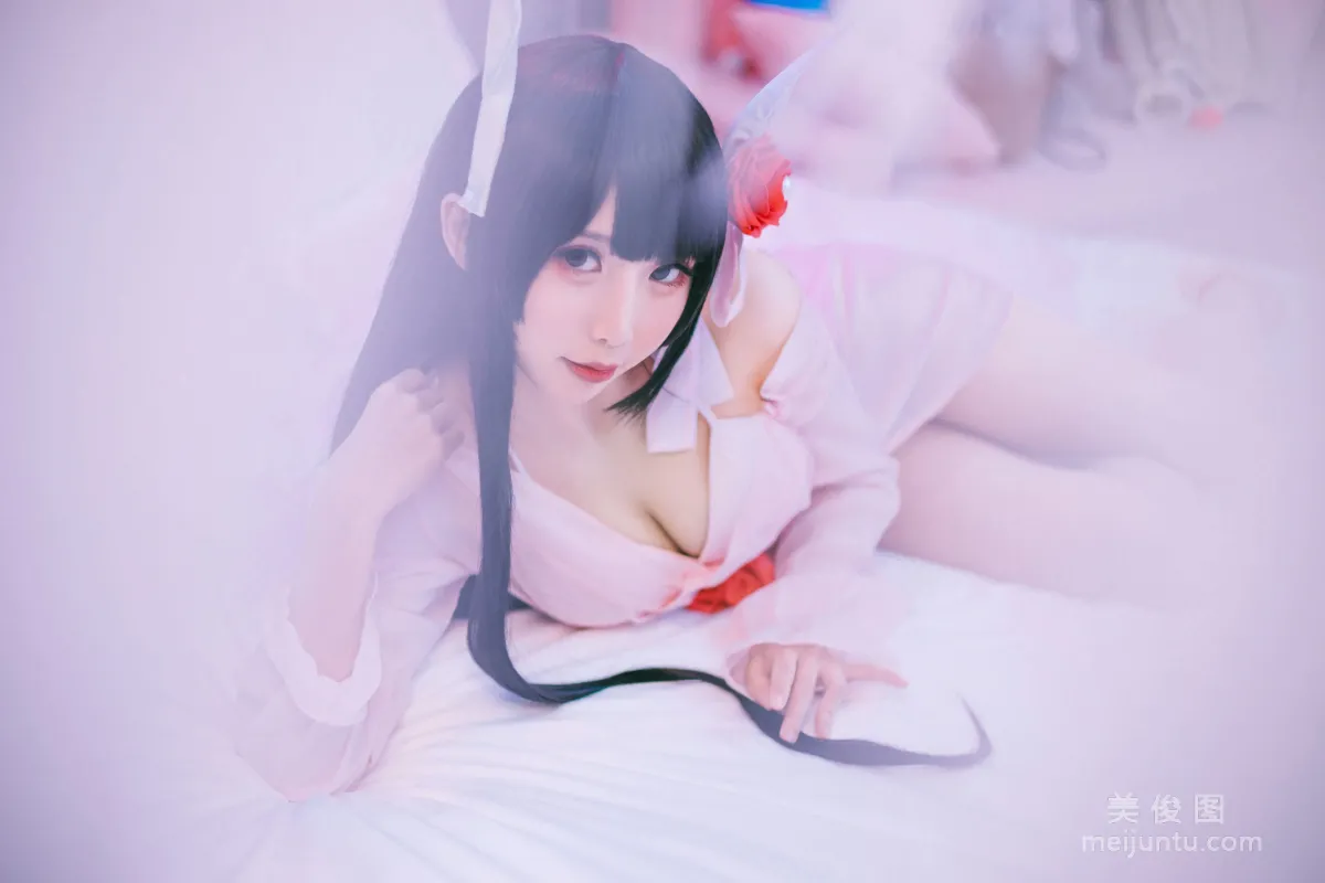 [美女Coser] 面餅仙兒 《鲟睡衣》 寫真集 8
