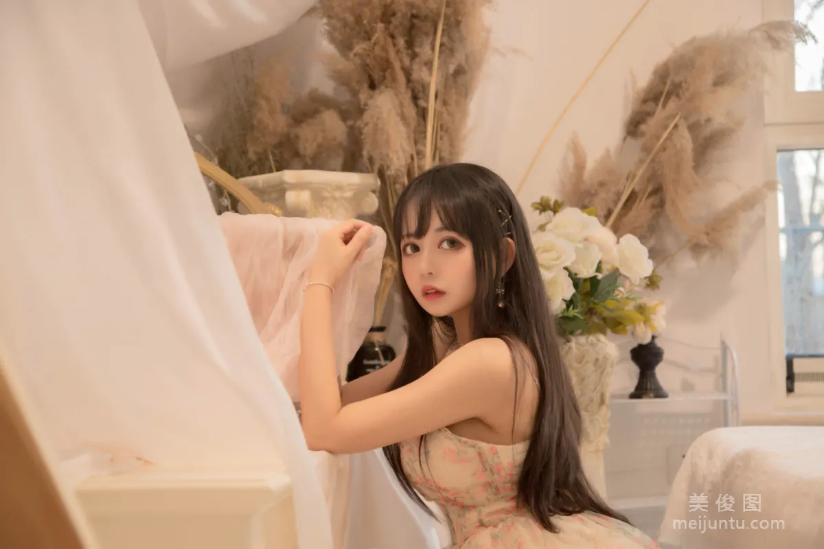 大眼Coser黑貓貓OvO 《good morning + good night》 寫真集 21