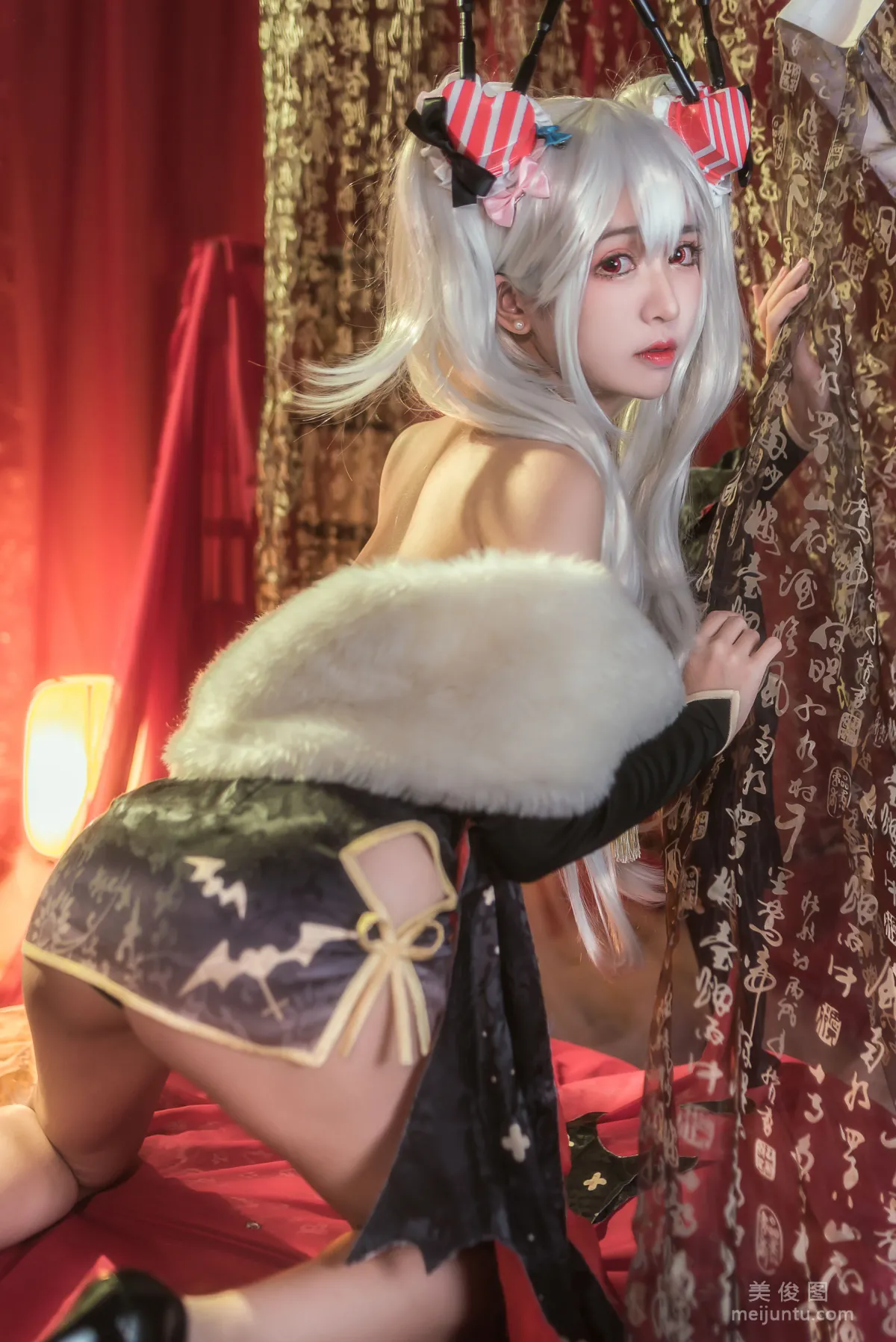 鳗鱼霏儿 《碧蓝华裳 吸血鬼》 写真集4