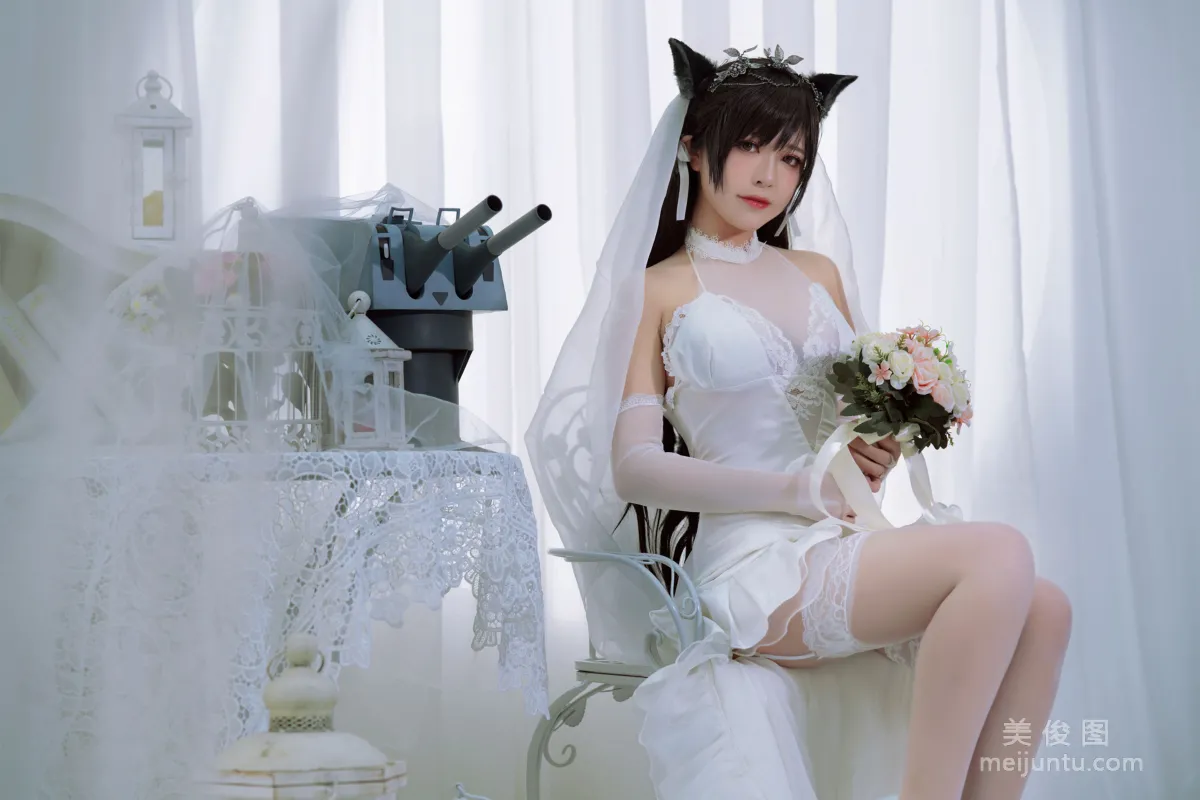 [美女Coser] 半半子 《愛宕花嫁》 寫真集 16