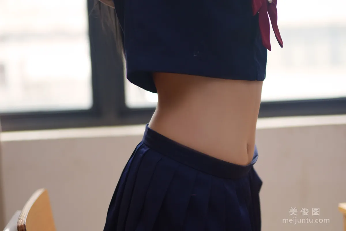 九曲Jean 《JK露脐制服》 写真集4