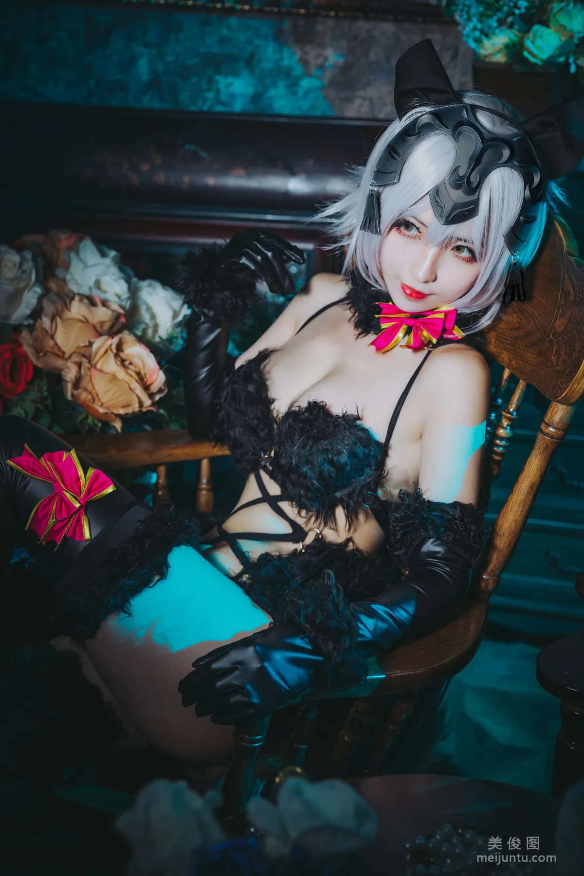 COS美女rioko凉凉子 《黑色贞德》 写真集1
