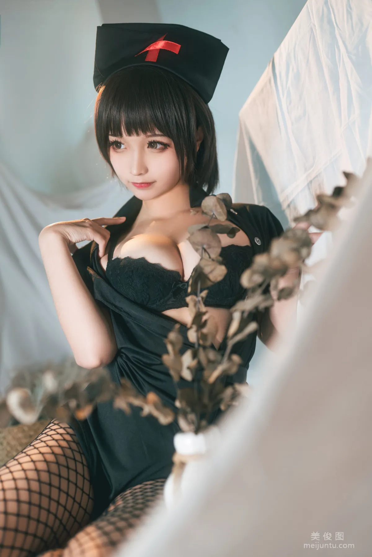 [美女Coser] 蠢沫沫 《護士姐姐》 寫真集 17