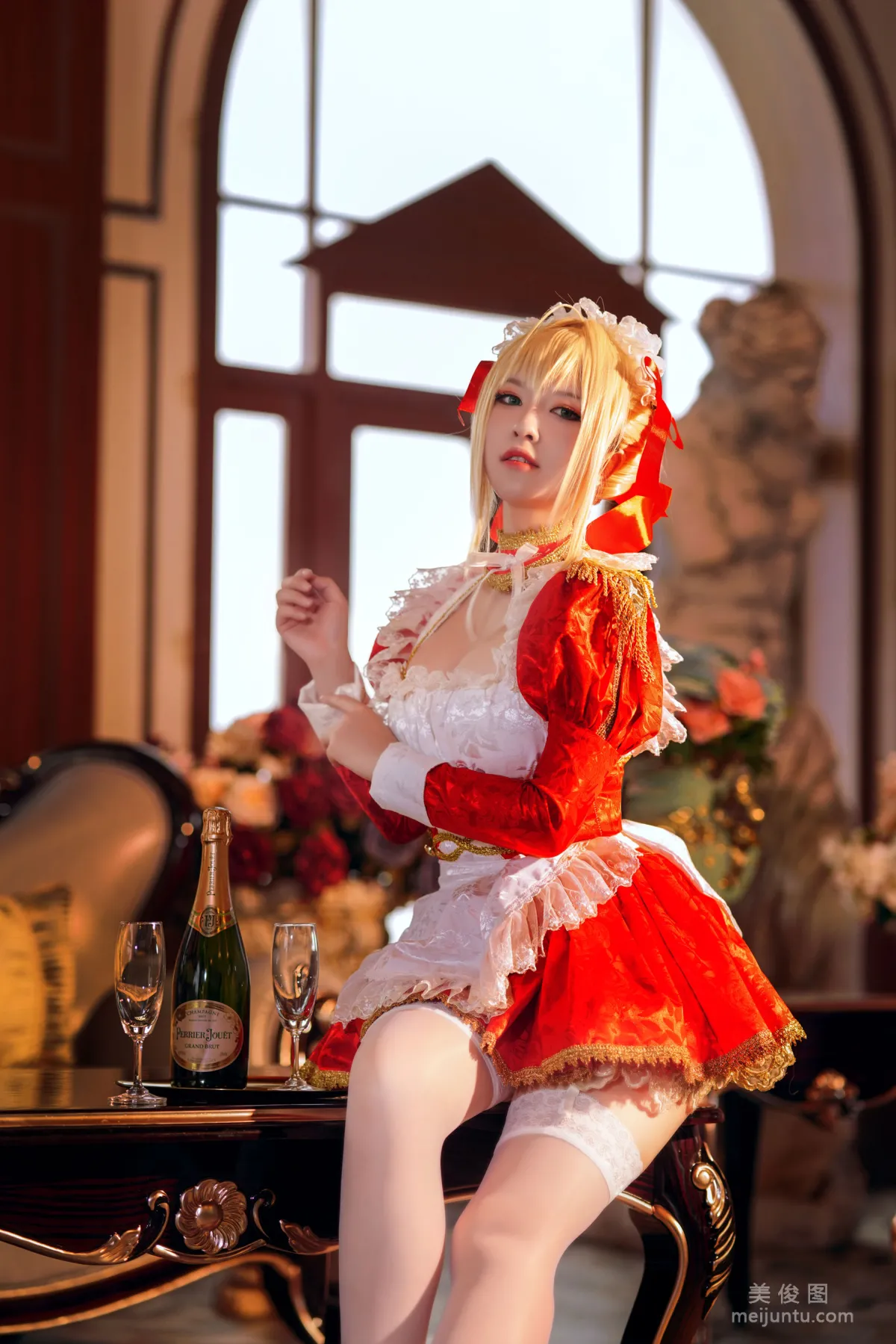 Coser半半子 《尼禄女仆》 写真集22