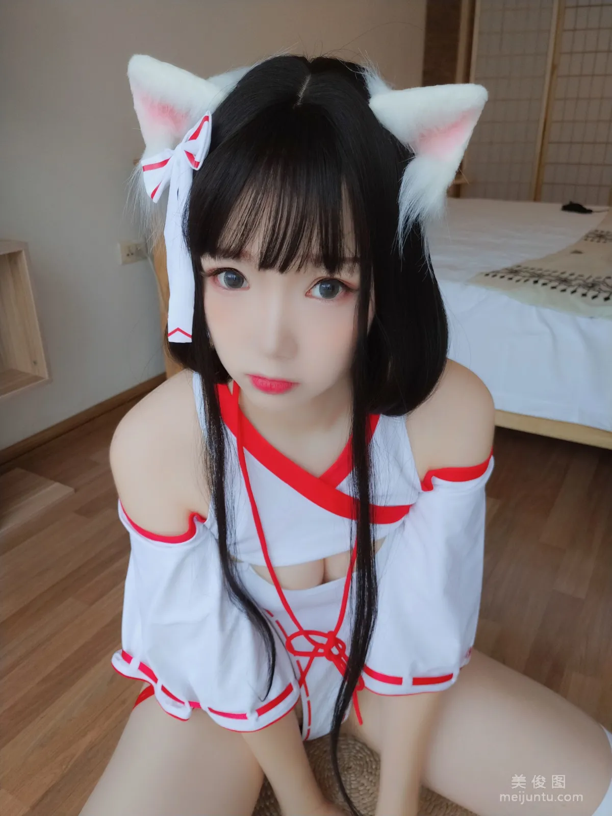 [美女Coser] 雪晴Astra 《神社の貓》 寫真集 73