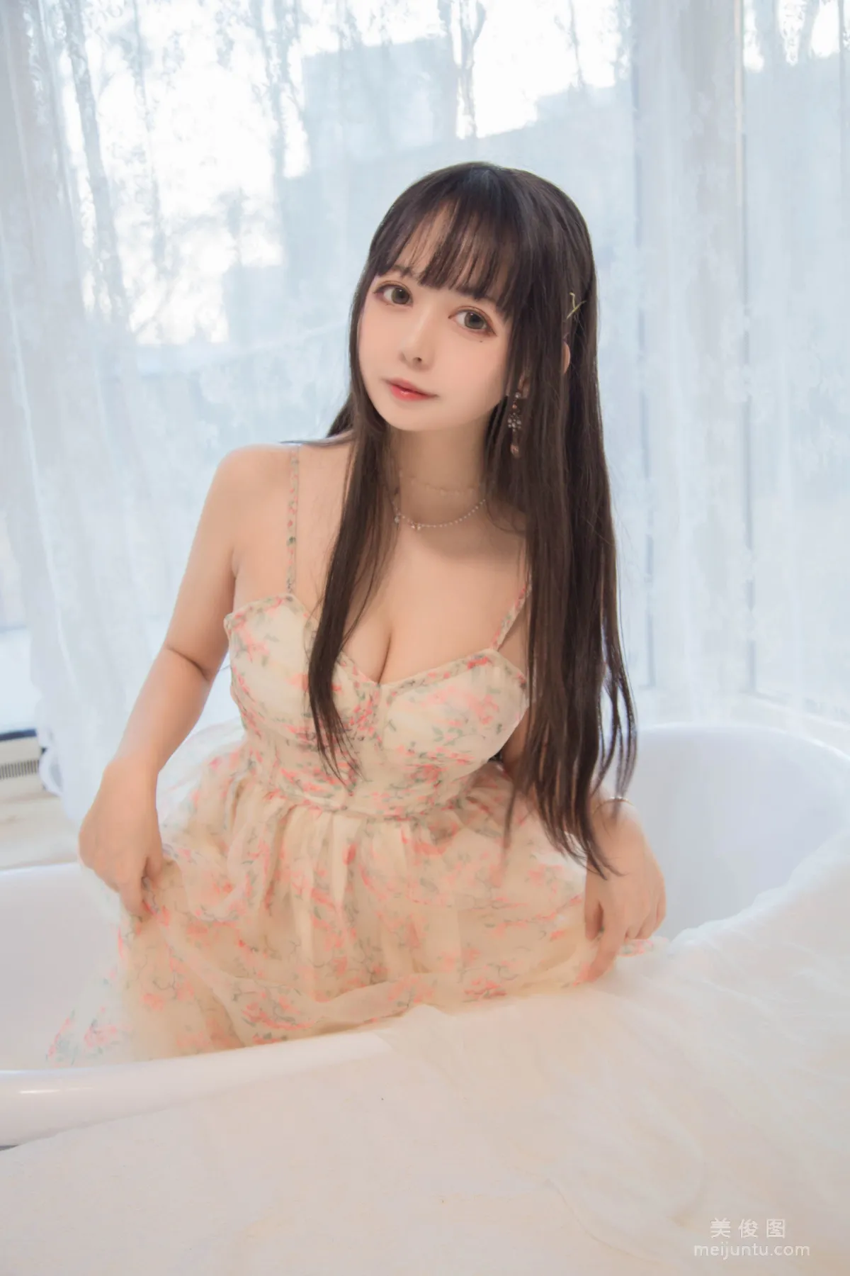 大眼Coser黑貓貓OvO 《good morning + good night》 寫真集 5