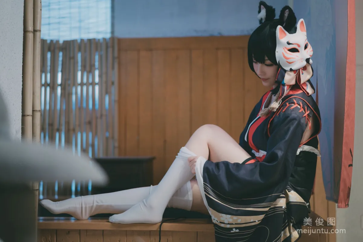 COS美女犬神洛洛子 《碧藍航線》 寫真集 19