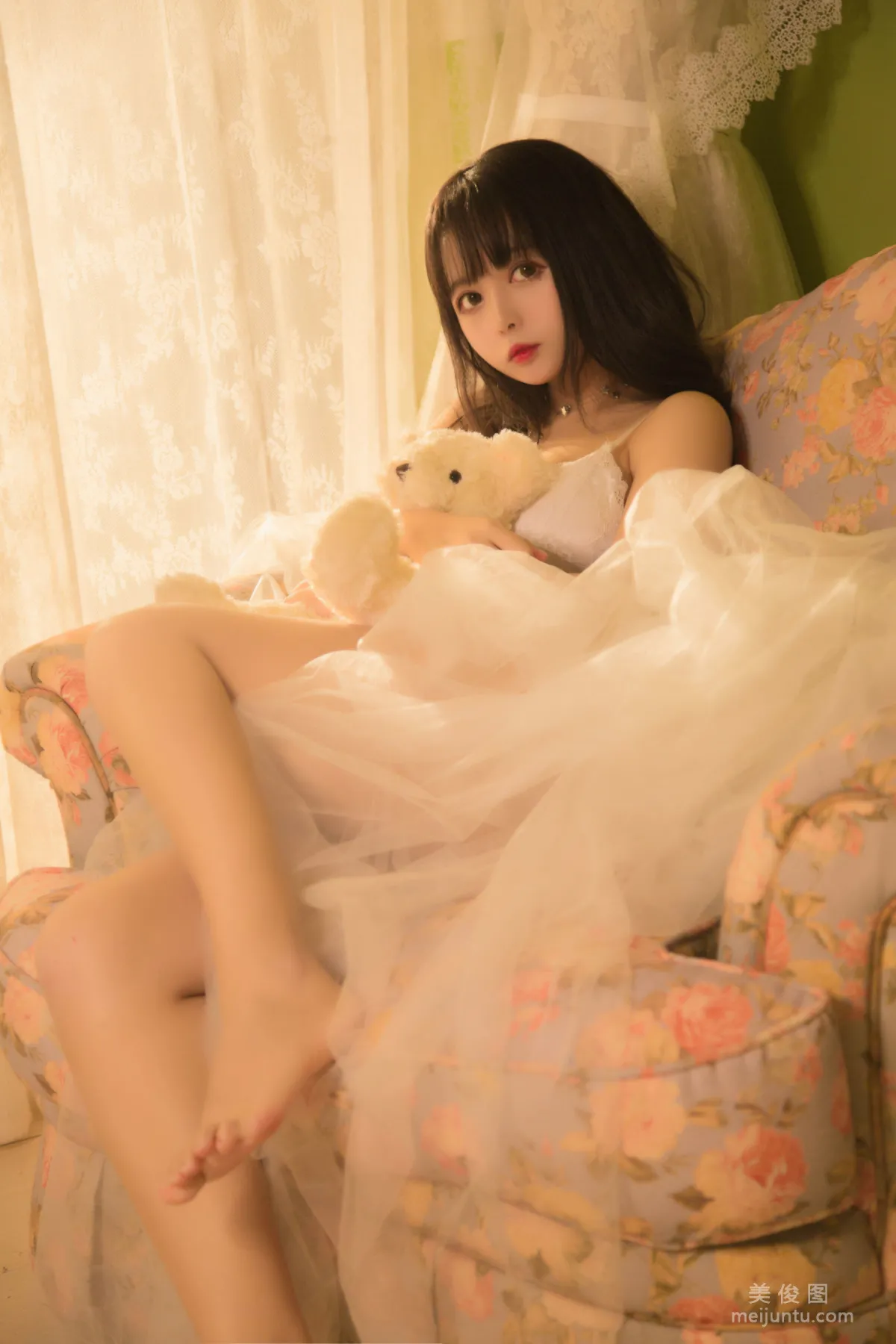 大眼萌妹黑猫猫OvO 《少女》 写真集10