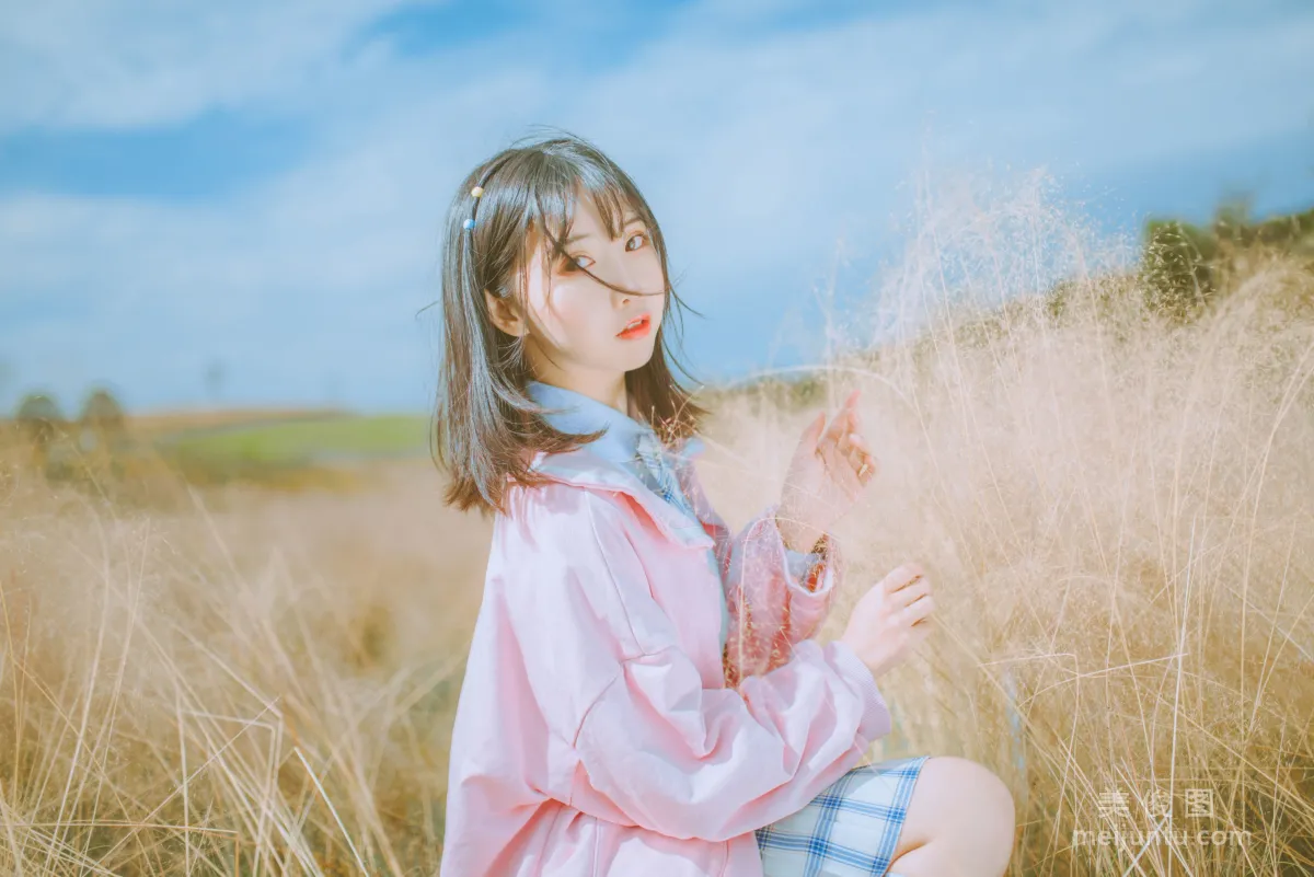 人氣Coser面餅仙兒 《粉黛草JK》 寫真集 7