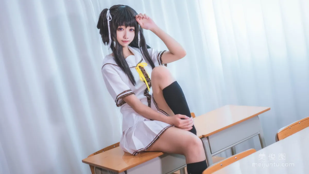 [美女Coser] Momoko葵葵 《鈴白》 寫真集 12